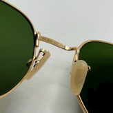 عینک ریبن هگزونال شیشه سنگ سیز فریم طلایی به همراه پک کامل ریبن کد Rayban RB 3548