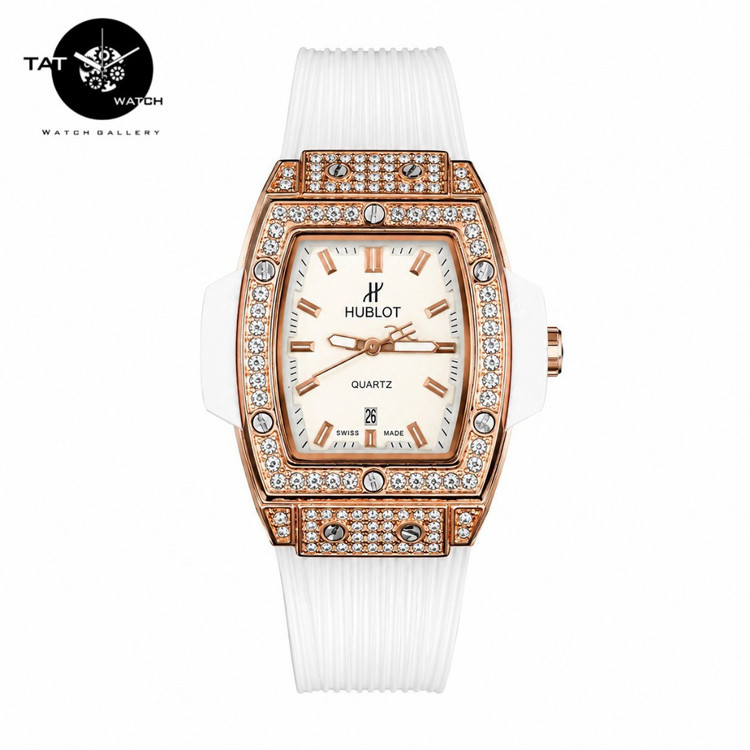 ساعت مچی زنانه هابلوت بند رابر باگارانتی جعبه ارسال رایگان در رنگبندی Hublot
