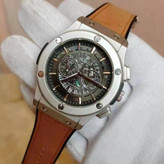 ساعت هابلوت Hublot در رنگبندی قهوه ای شارژ شد