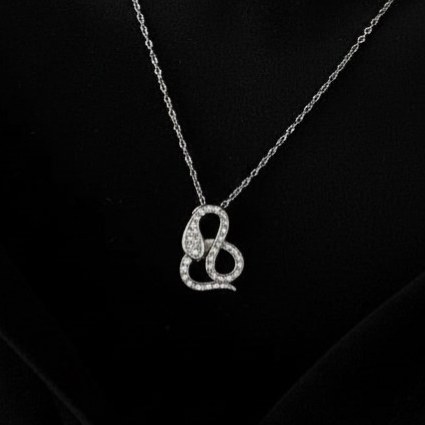 گردنبند زنانه مدل مار اینفینیتی نگین کاری شده رنگ کاملا ثابت کد zmc (پس کرایه)
