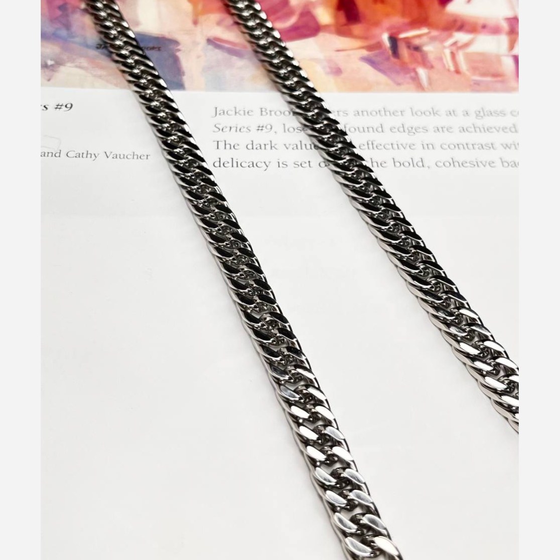 گردنبند  مردانه مدل کارتیه Cartier جنس استیل عیار 316 رنگ کاملا ثابت کد ztk (پس کرایه)
