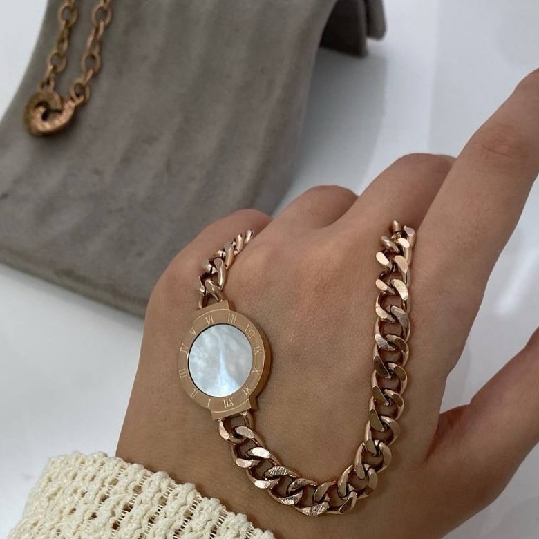 گردنبند زنانه طرح کارتیه Cartier فری سایز Freesize رنگ کاملا ثابت  کد tj (پس کرایه)
