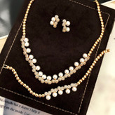 نیم ست گردنبند و دستبند و گوشواره جواهر نگینی طرح گوی توپی و نگین رنگ کاملا ثابت کد sm (پس کرایه)