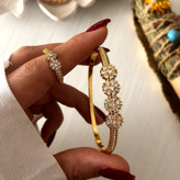 ست دستبند و انگشتر نگین جواهری طرح چهار گل تنوع طرح رنگ کاملا ثابت کد sm (پس کرایه)