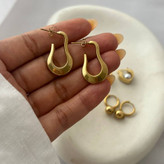 گوشواره استیل زنانه طرح مینیمال طلایی تنوع طرح رنگ ثابت و ضد حساسیت کد tj (پس کرایه)