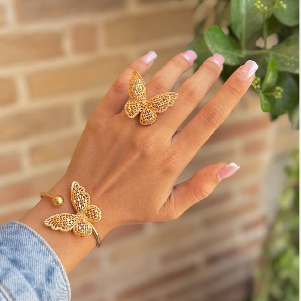 نیم ست دستبند بنگل و انگشتر آبکاری نقره زنانه طرح پروانه رنگ ثابت کد sm (پس کرایه)