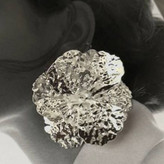 گوشواره آبکاری نقره طرح گل فویلی رنگ ثابت کد sm (پس کرایه)
