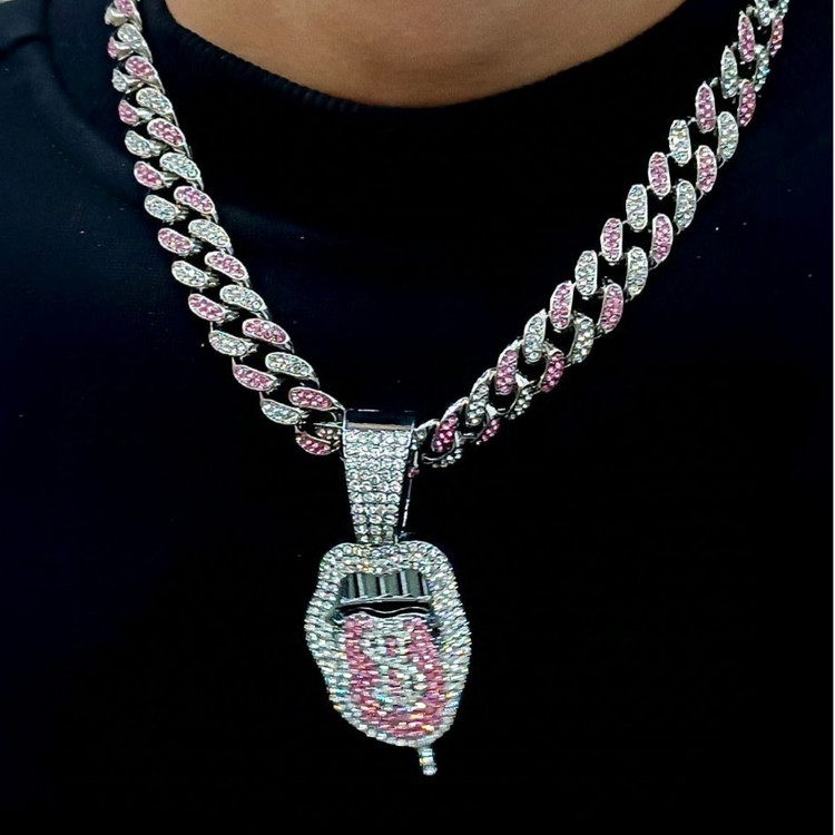 گردنبند و آویز پلاک طرح زبان و دهان و دلار فول نگین سفید صورتی رنگ ثابت کد vn