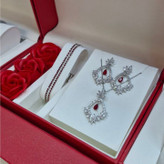 نیم ست گردنبند و گوشواره و دستبند طرح تمام نگین رنگ ثابت کد mp