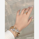 ست تکپوش و انگشتر استخوانی 180018507447