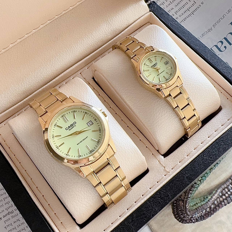 ساعت مچی زنانه و مردانه تک کاسیو استیل تاریخدار حک موتور ژاپن مارک معروف CASIO نمونه درجه یک ارسال رایگان