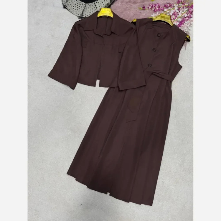 ست دوتیکه زنانه جنس پری خنک و سبک فری سایز 38 تا 46 رنگبندی متنوع
