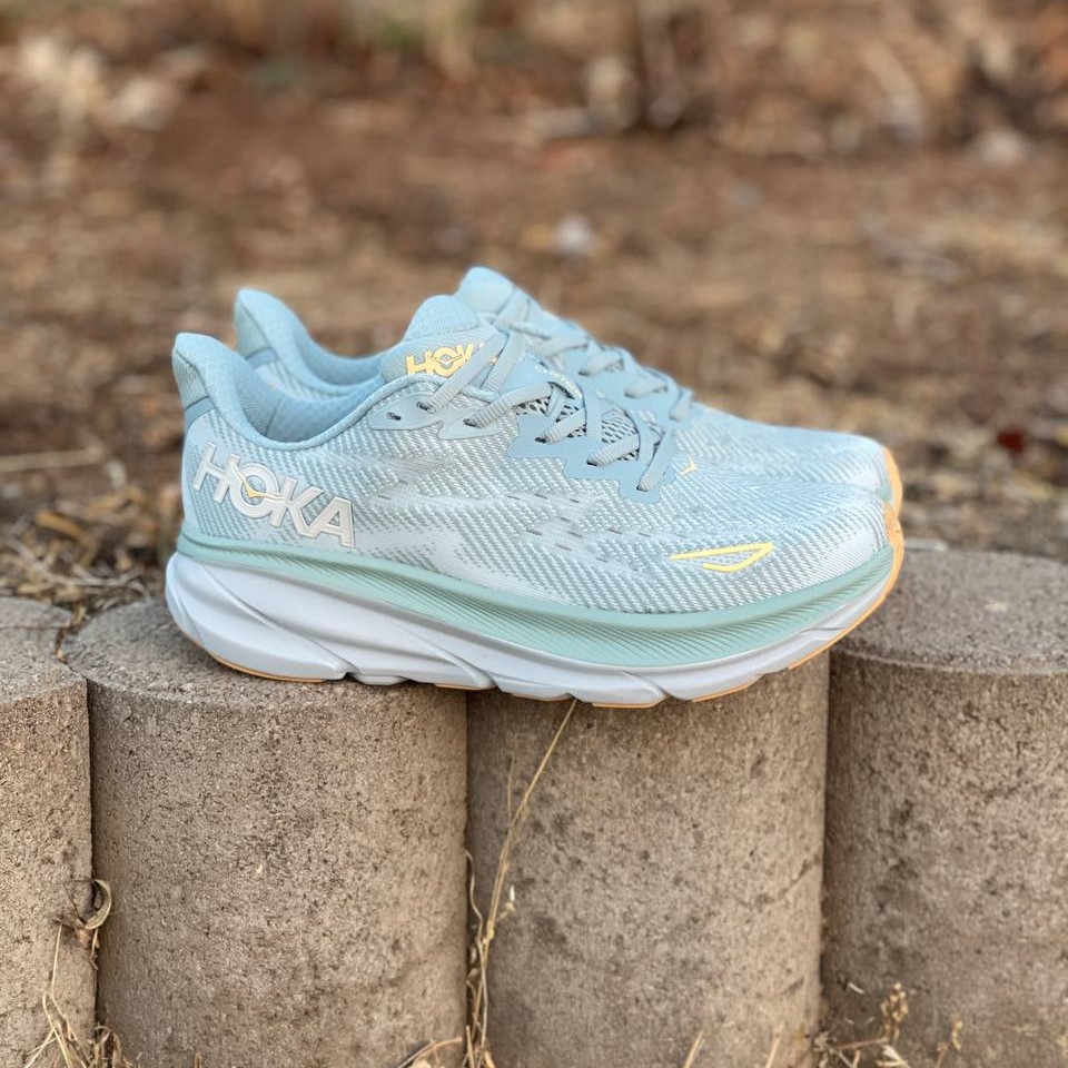 کتونی رانینگ مردانه هوکا مدل CLIFTON10