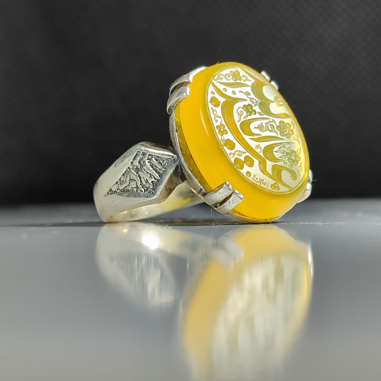انگشتر نقره باسنگ شرف الشمس حکاکی یا اباعبدلله رکاب چهار چنگ کد 2464