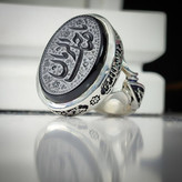 انگشتر نقره باسنگ عقیق مشکی باحکاکی یاصاحب الزمان رکاب چهار سلام باکد 8243