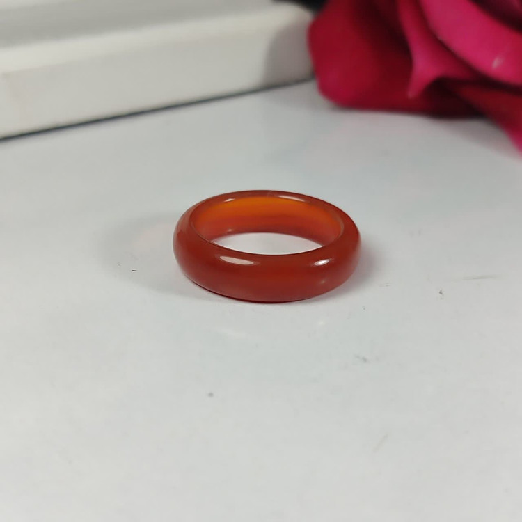 حلقه عقیق قرمز زنانه اصل: شعلهای از عشق، قدرت و زیبایی در دستان شما کد 3779