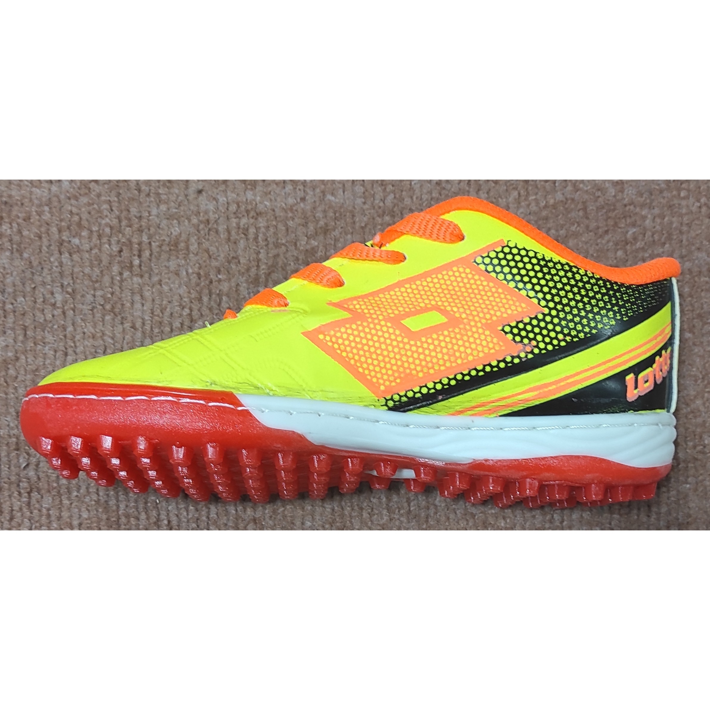 کفش چمن مصنوعی و فوتسال دوکاره اعلا سایز 35 تا 39