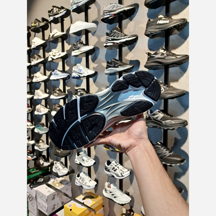 کفش بزرگپا مردانه نایک سفید نقره ای (کیفیت A+)