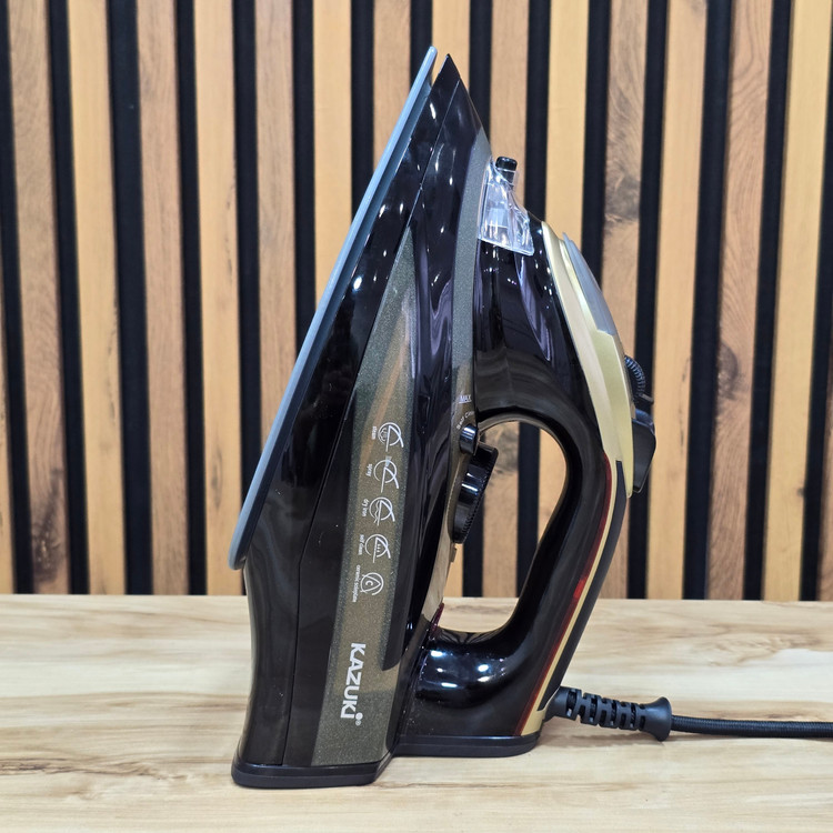 اتو بخار کازوکی 2200 وات مدل k-806 ورژن اصلی با ضمانت+ارسال رایگان