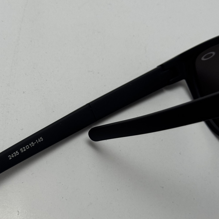 عینک آفتابی اوکلی سبک OAKLEY آمریکایی مشکی عدسی آیینه کد 2435 (ارسال رایگان)